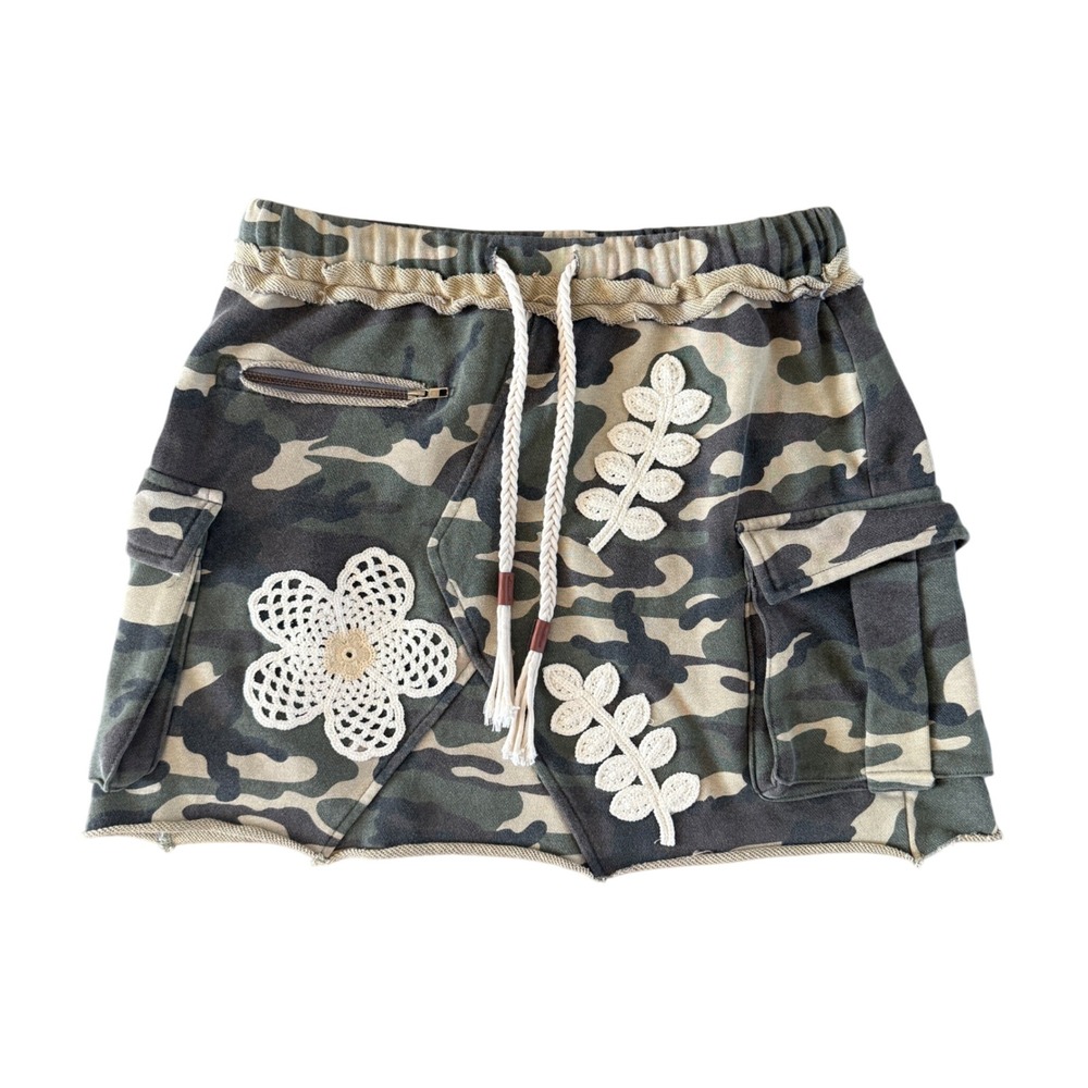 POL Camo French Terry Cargo Mini Skirt Crochet Flower Leaf Appliqué Medium